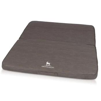 Knuffelwuff Faltbare Reisematte Orthopädisch Roanoke Aus Laser Gestepptem Kunstleder Braun/ Grau M-L 4 Knuffelwuff Faltbare Reisematte Orthopädisch Roanoke Aus Laser Gestepptem Kunstleder Braun/ Grau M-L – Bild 4